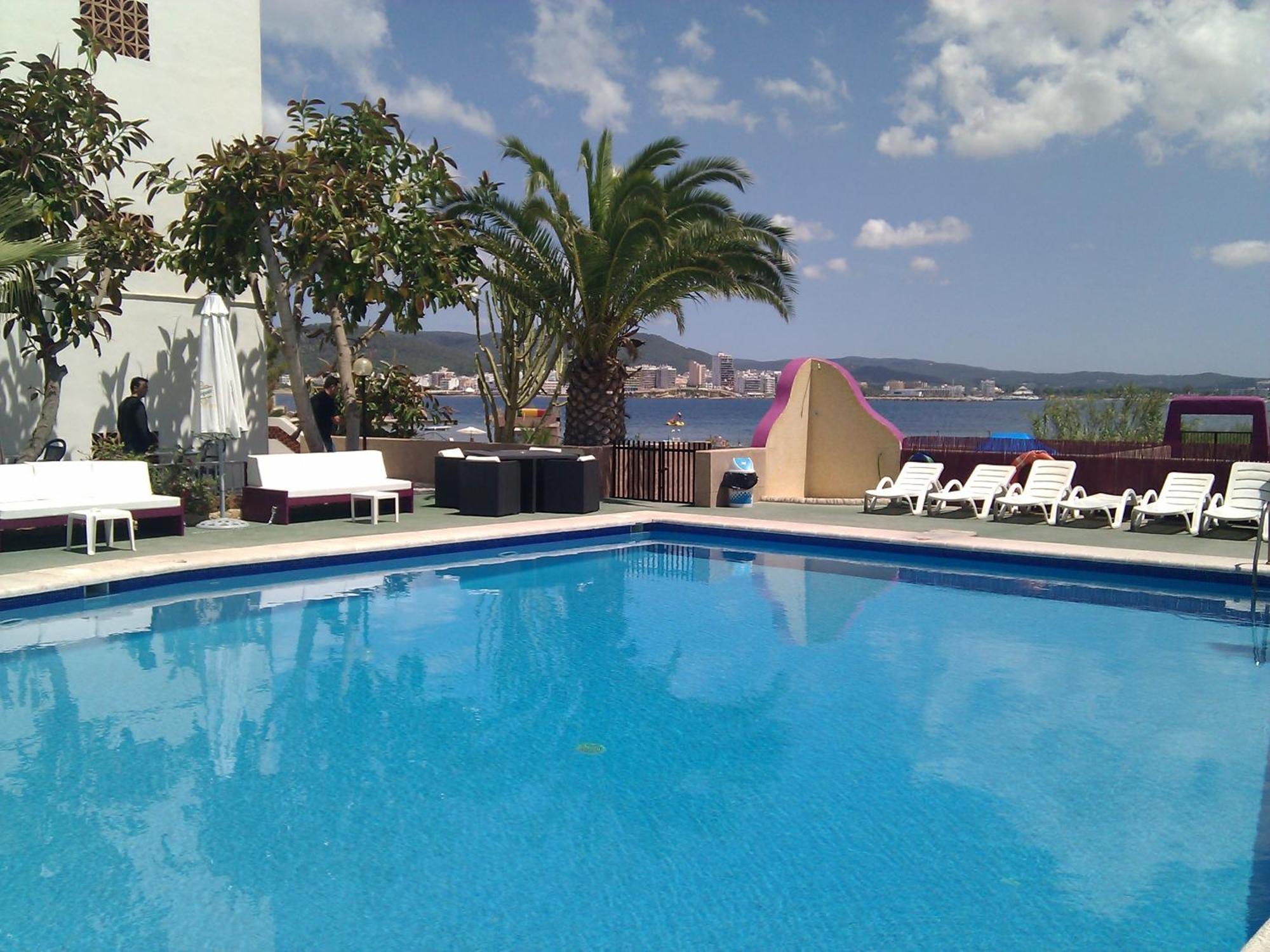 Apartamentos Alba Sant Antoni de Portmany Exterior foto