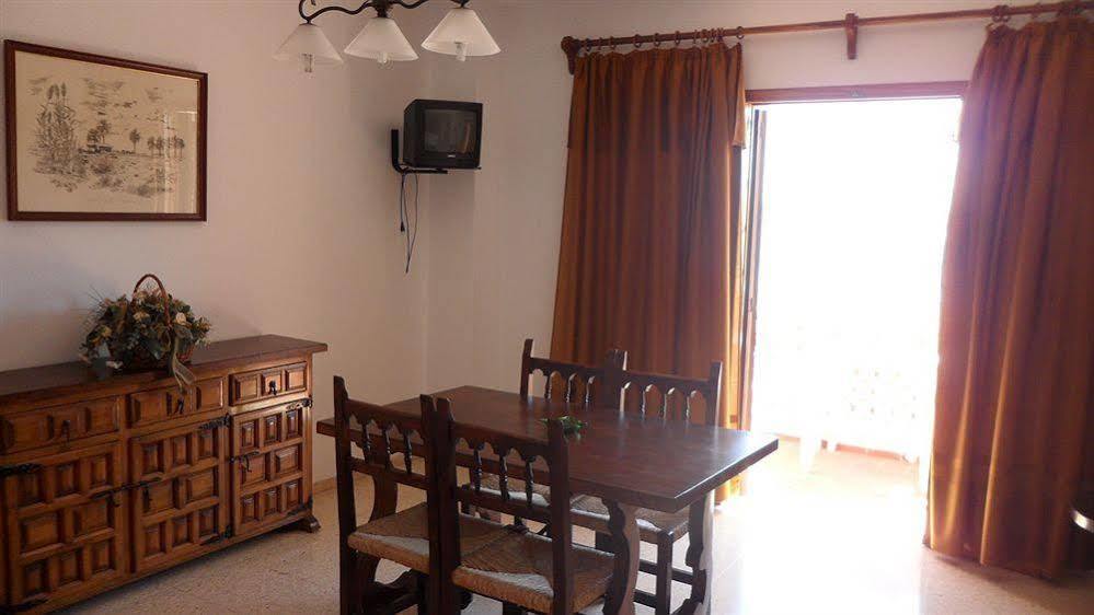Apartamentos Alba Sant Antoni de Portmany Exterior foto